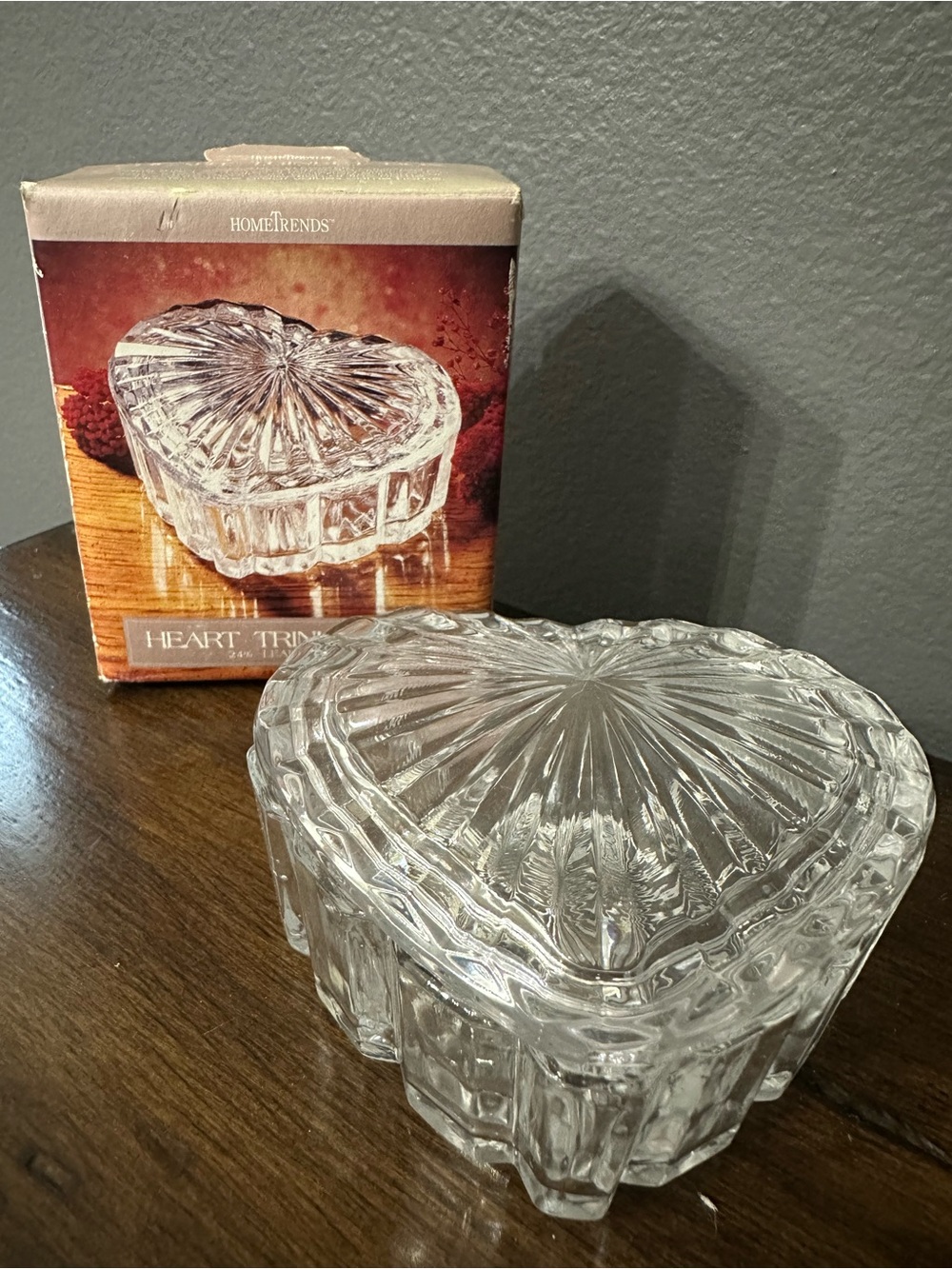 New vintage Home Trends Clear Heart Trinket Box